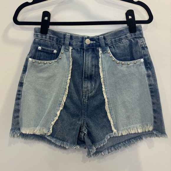 POL Two-Tone Blue Jean Shorts with Stud Accents - Picture 3 of 4